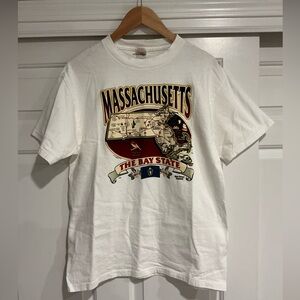 Fruit Of The Loom Massachusetts Short Sleeve Graphic Tee - White L